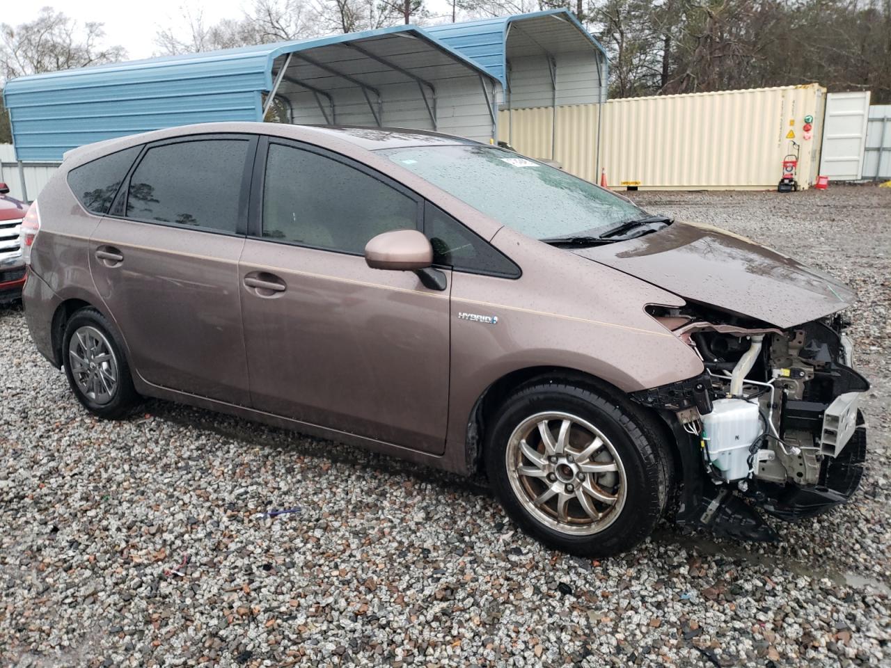 2017 Toyota Prius V - Фото 4