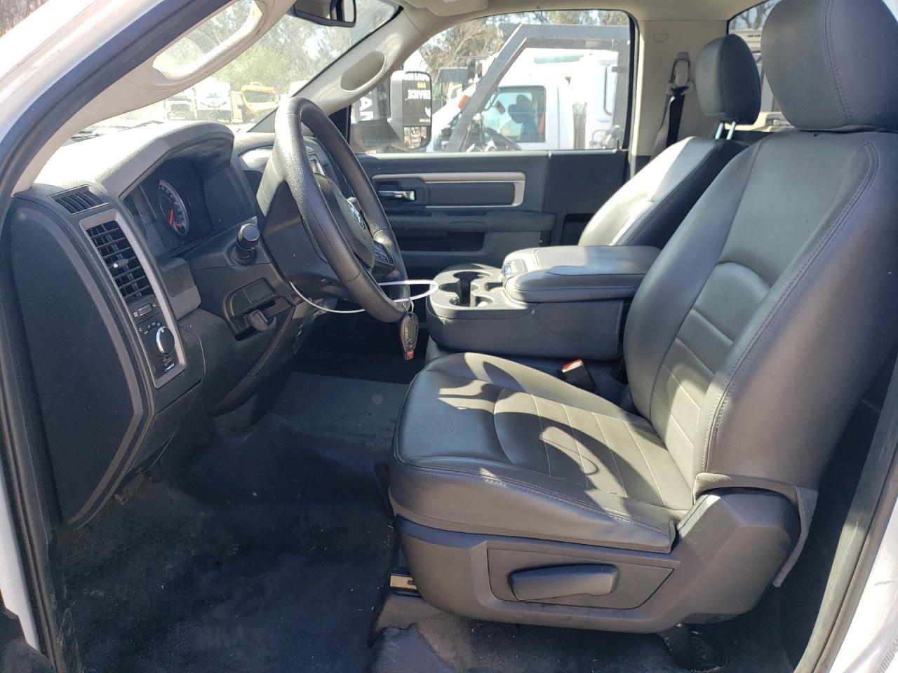 2018 Ram 4500 Utility ** Cln Title * Pri Fleet ** - Image 7