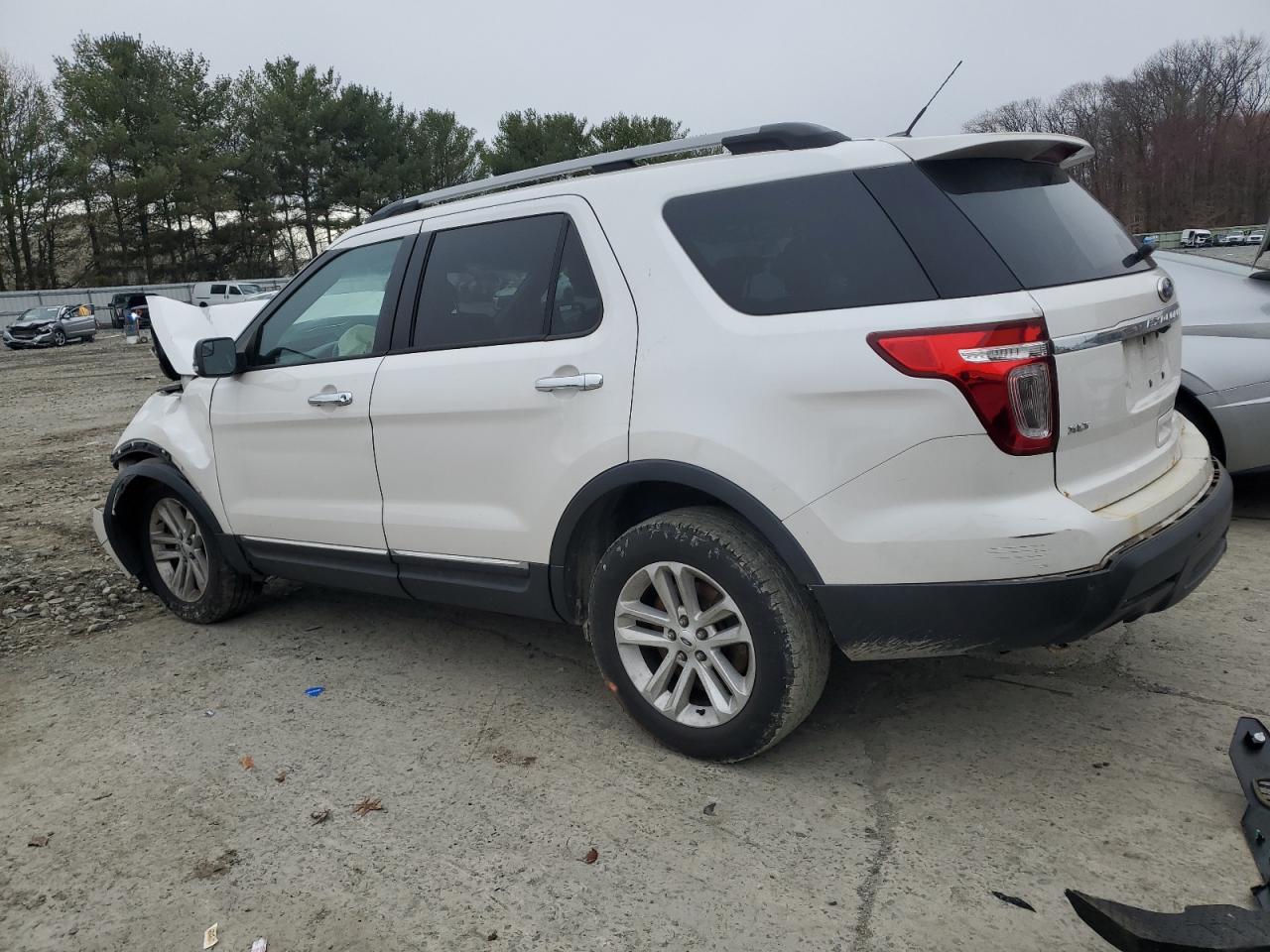 2014 Ford Explorer Xlt - Image 2