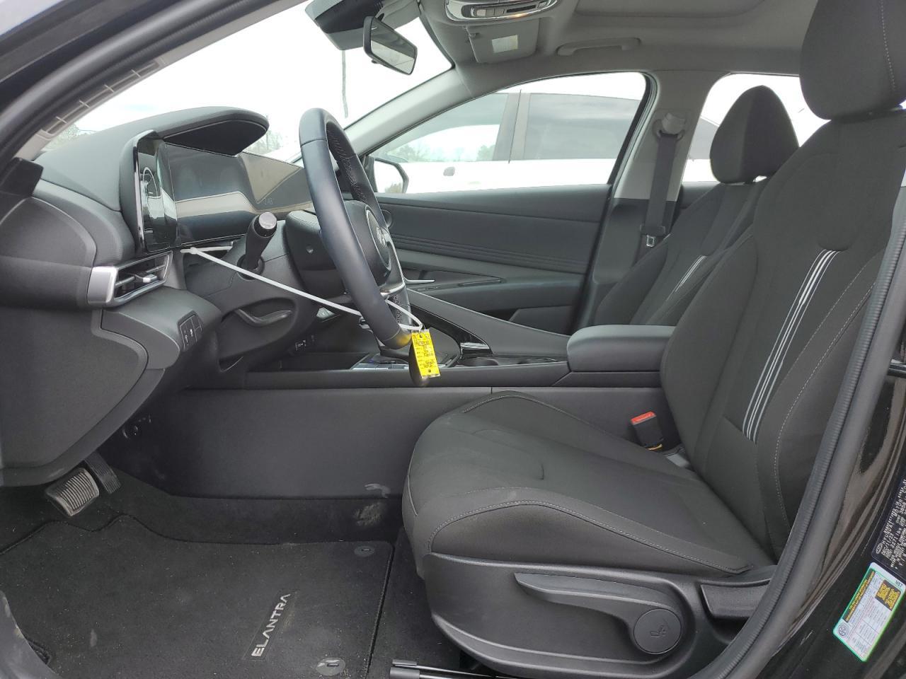 2024 Hyundai Elantra Sel - Image 7
