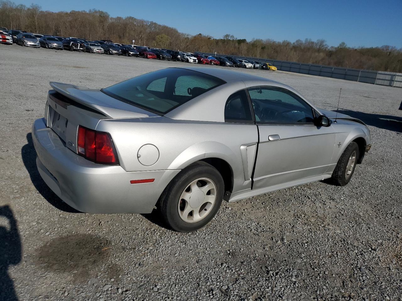 2000 Ford Mustang - Фото 3