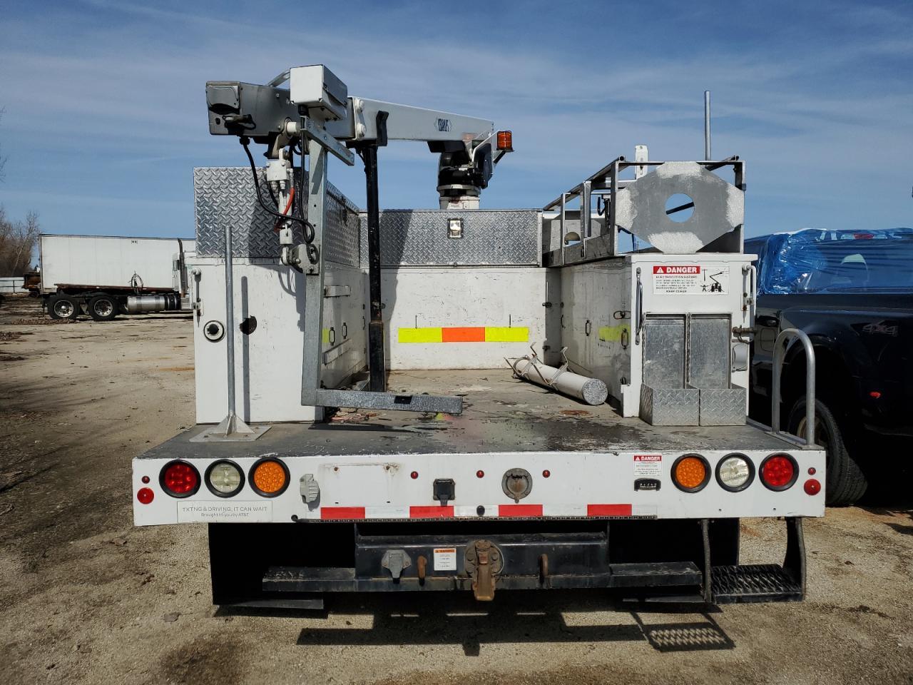 2015 Ford F450 Super Duty - Image 6