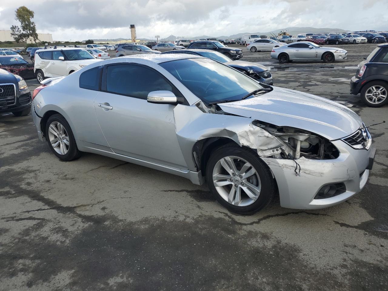 2012 Nissan Altima S - Image 4