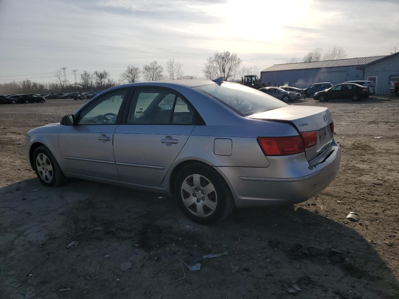2009 Hyundai Sonata Gls - Image 2