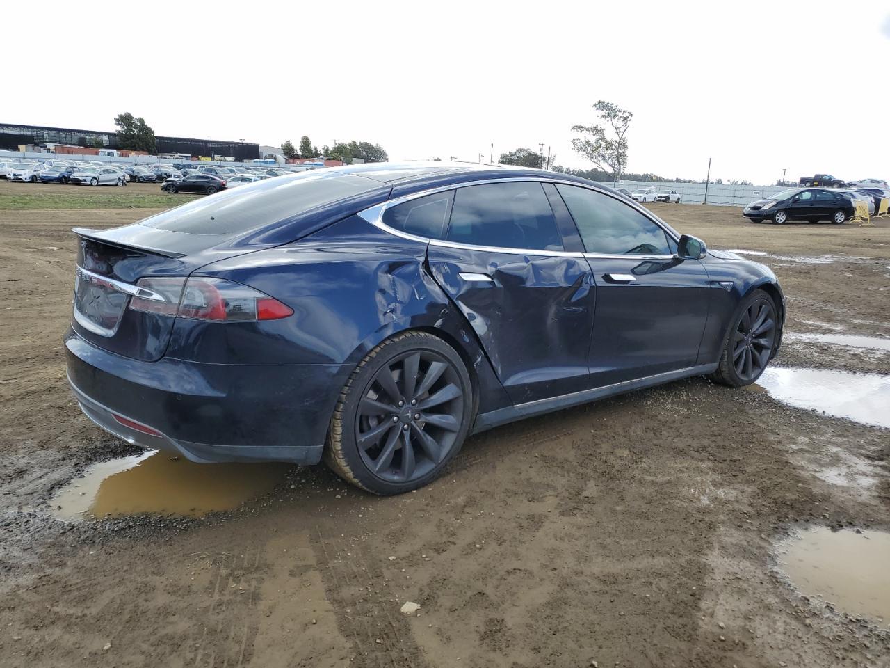 2014 Tesla Model S - Фото 3