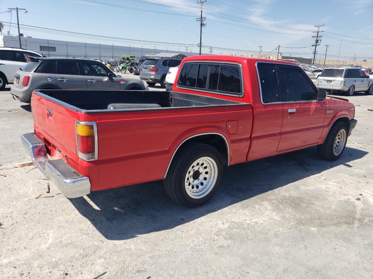 1991 Mazda B2200 Cab Plus - Фото 3