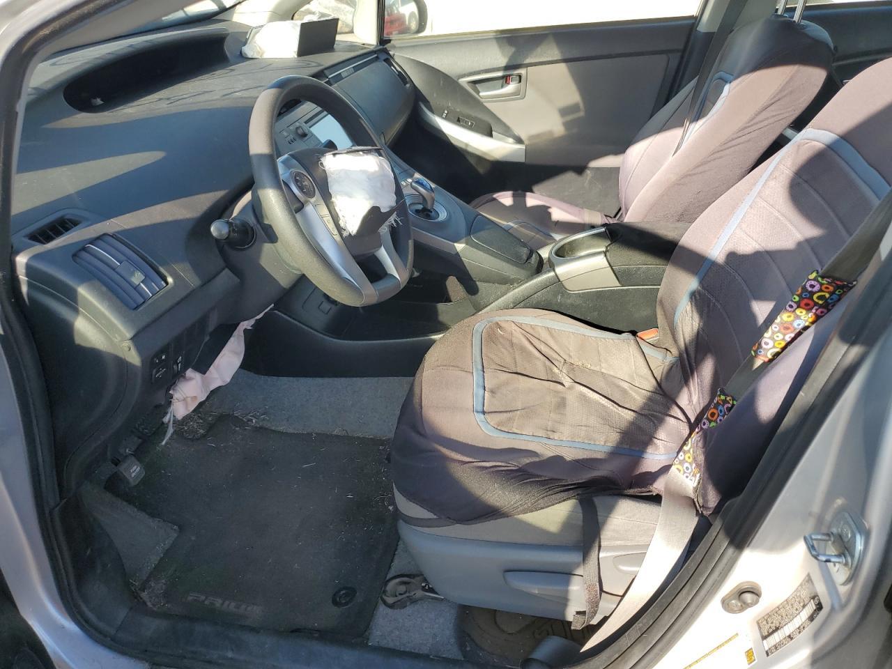 2015 Toyota Prius - Image 7