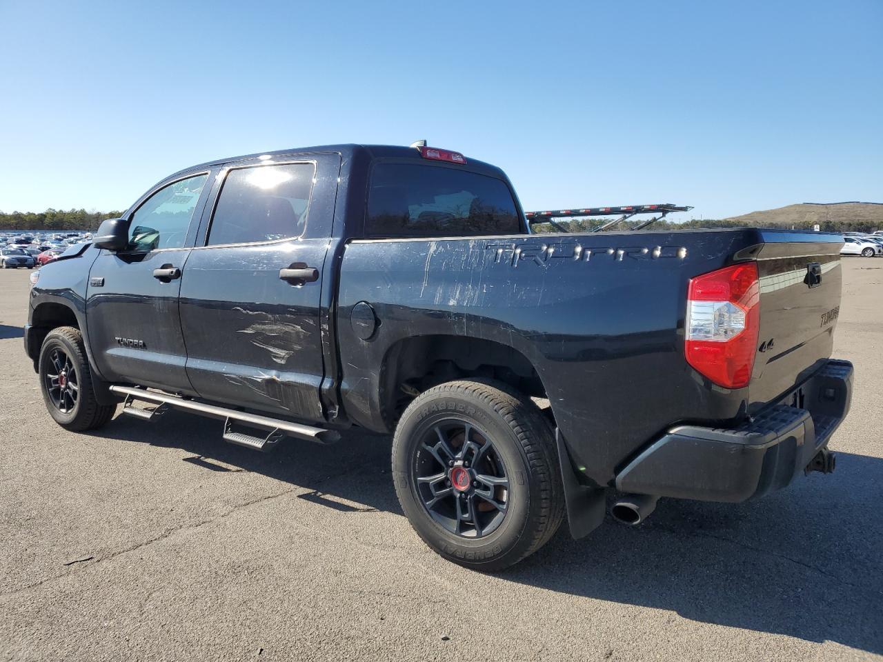 2020 Toyota Tundra Crewmax Sr5 - Image 2