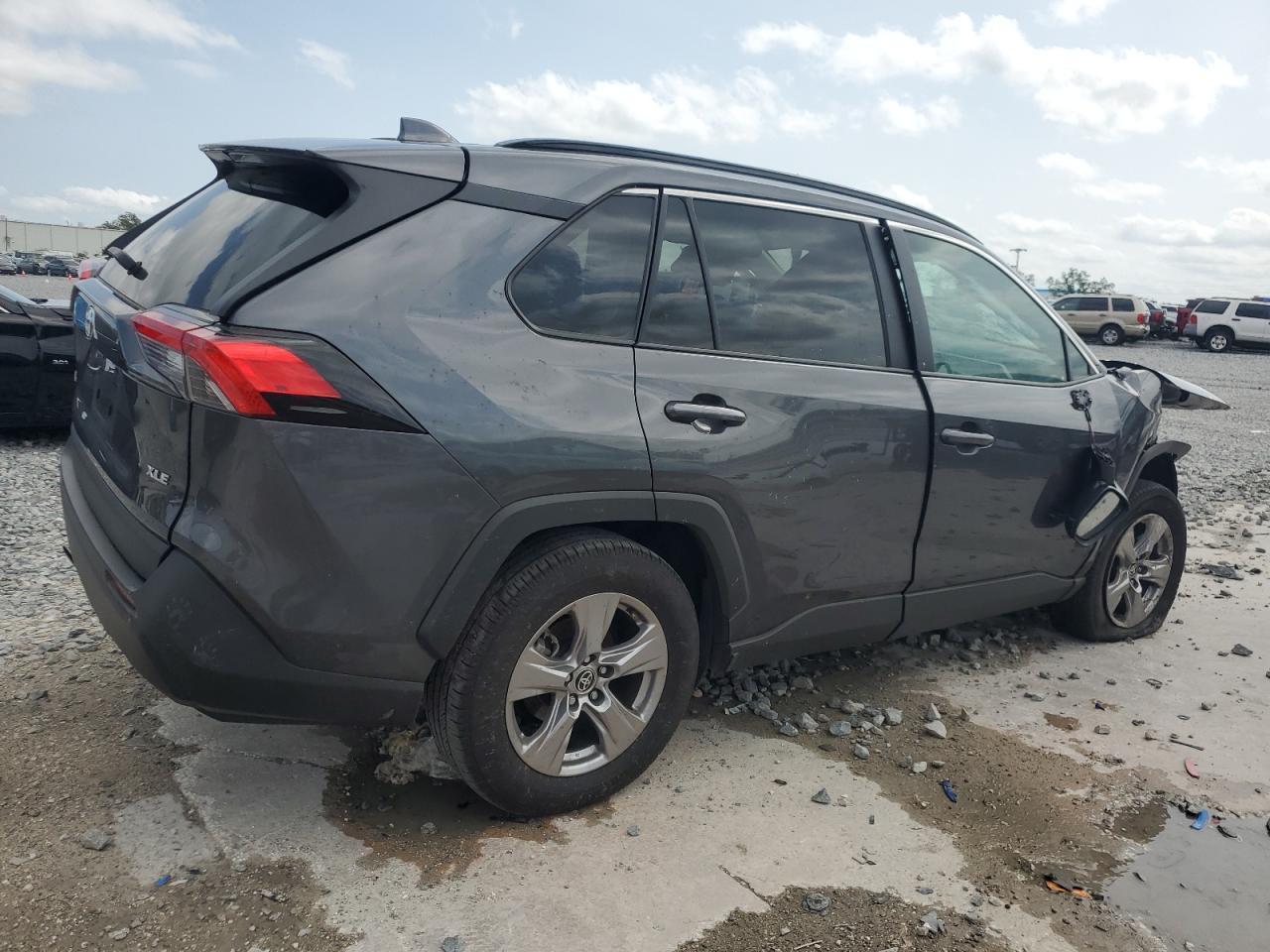 2022 Toyota Rav4 Xle - Фото 3