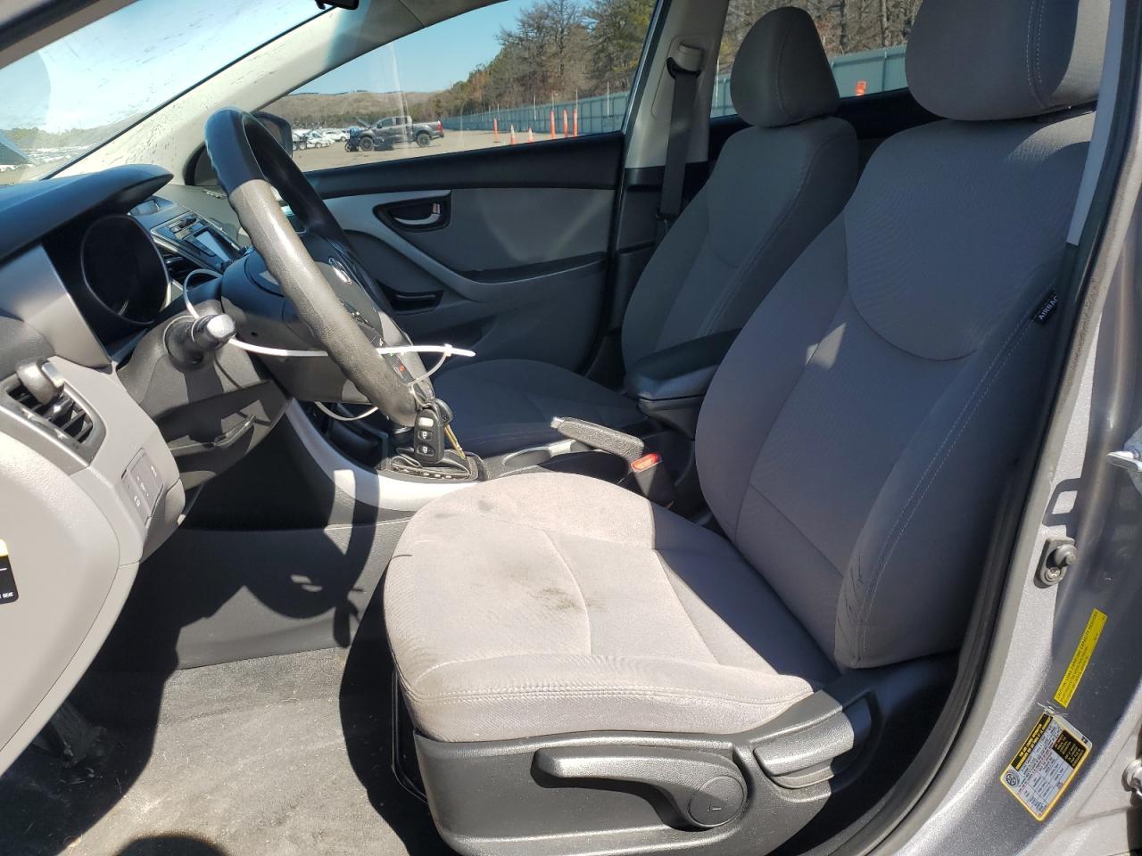 2014 Hyundai Elantra Se - Фото 7