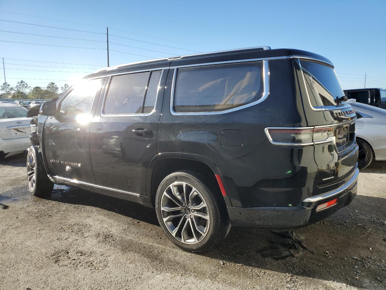 2022 Jeep Grand Wagoneer Series Iii - Image 2