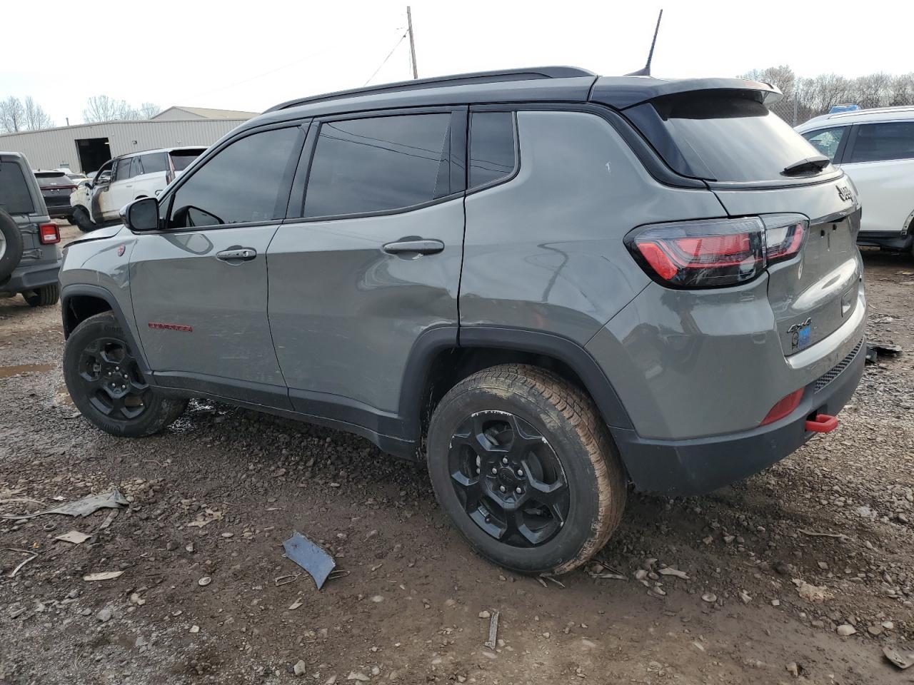 2023 Jeep Compass Trailhawk - Фото 2