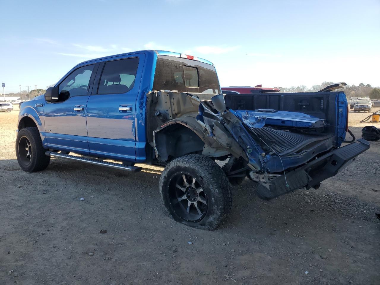 2016 Ford F150 Supercrew - Фото 2