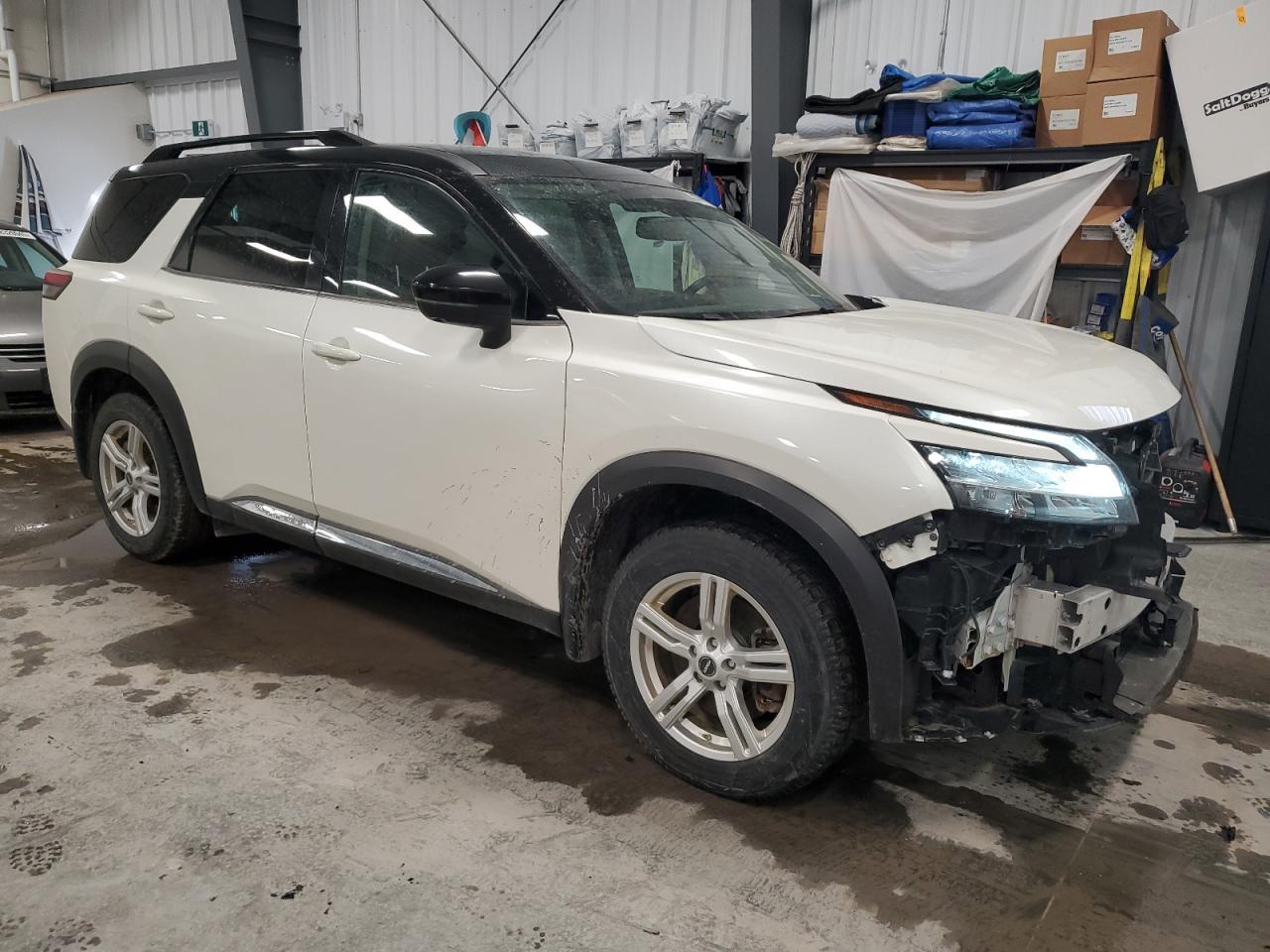 2022 Nissan Pathfinder Platinum - Фото 4