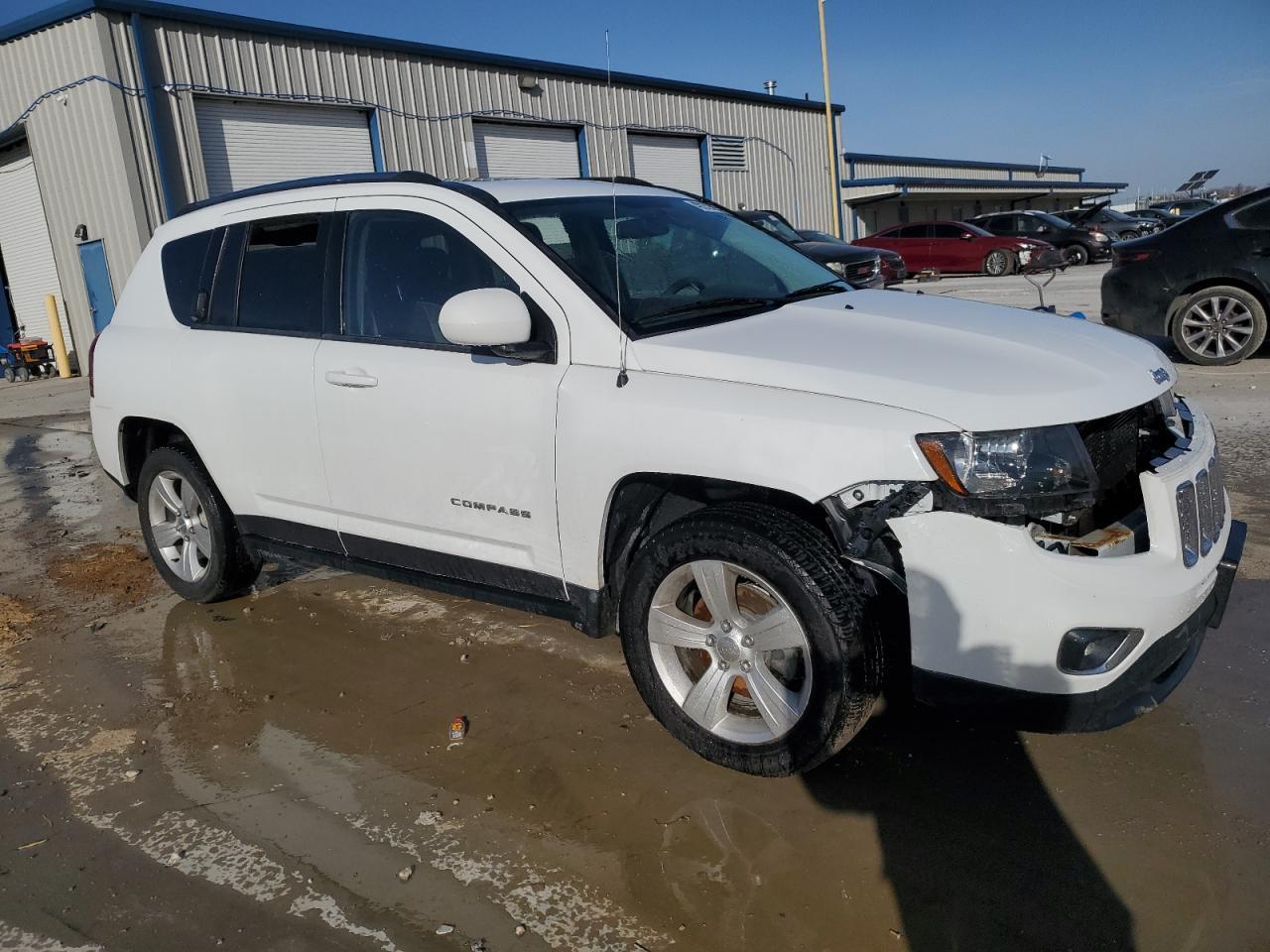2015 Jeep Compass Latitude - Фото 4