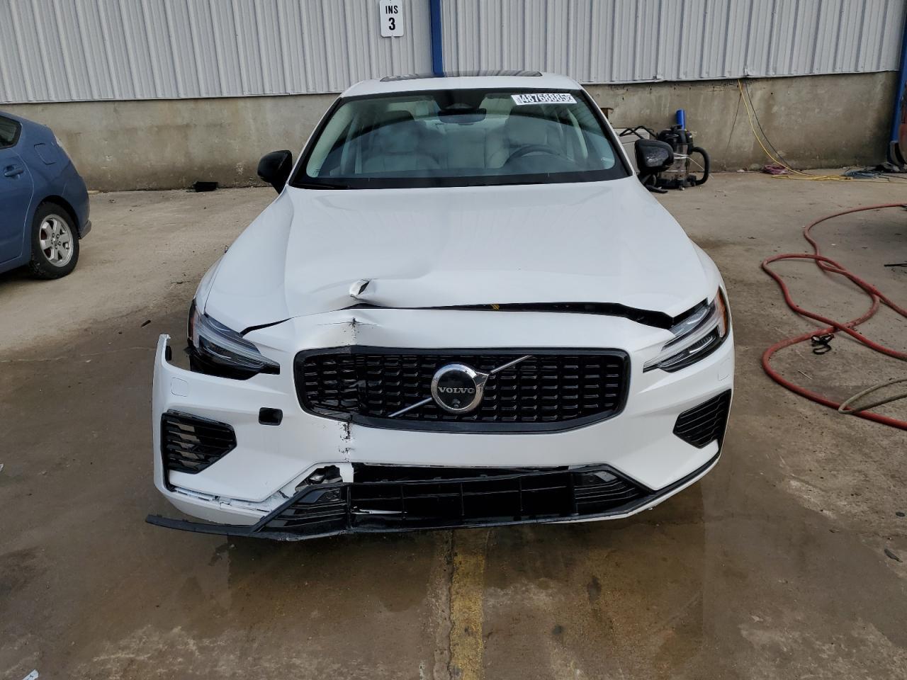 2024 Volvo S60 Plus - Image 5