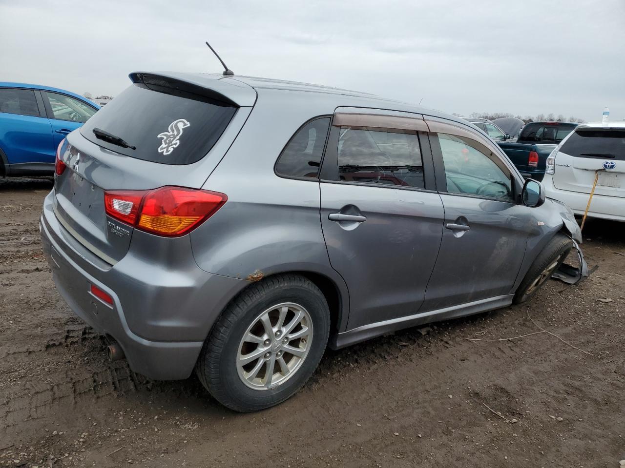 2011 Mitsubishi Outlander Sport Es - Фото 3