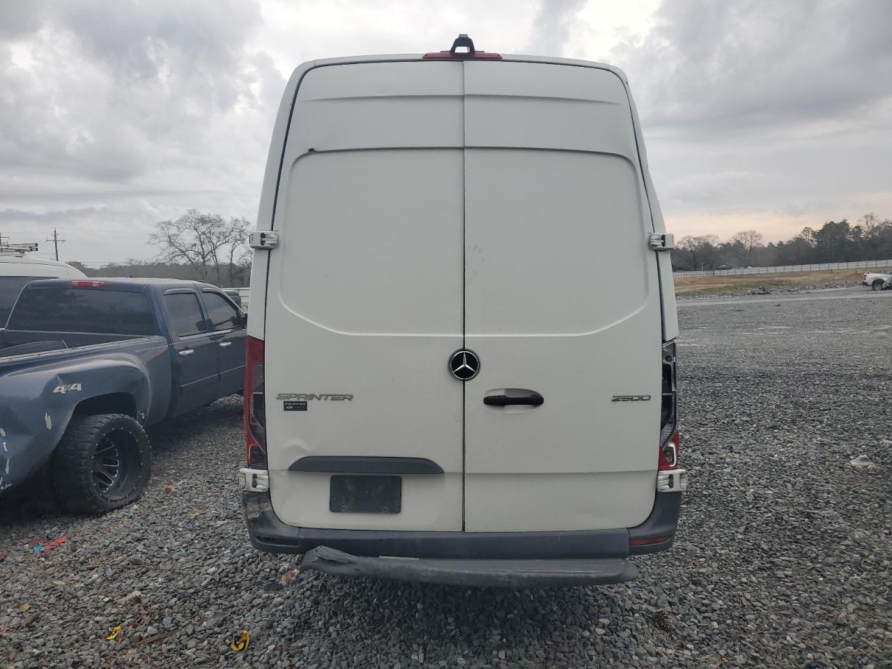 2020 Mercedes-Benz Sprinter Cargo 2500 - Фото 6