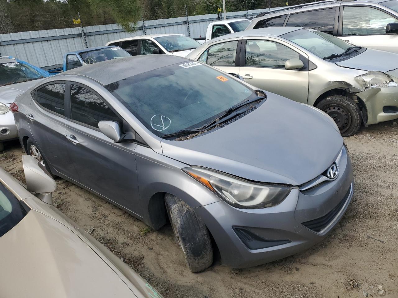 2014 Hyundai Elantra Se - Image 4