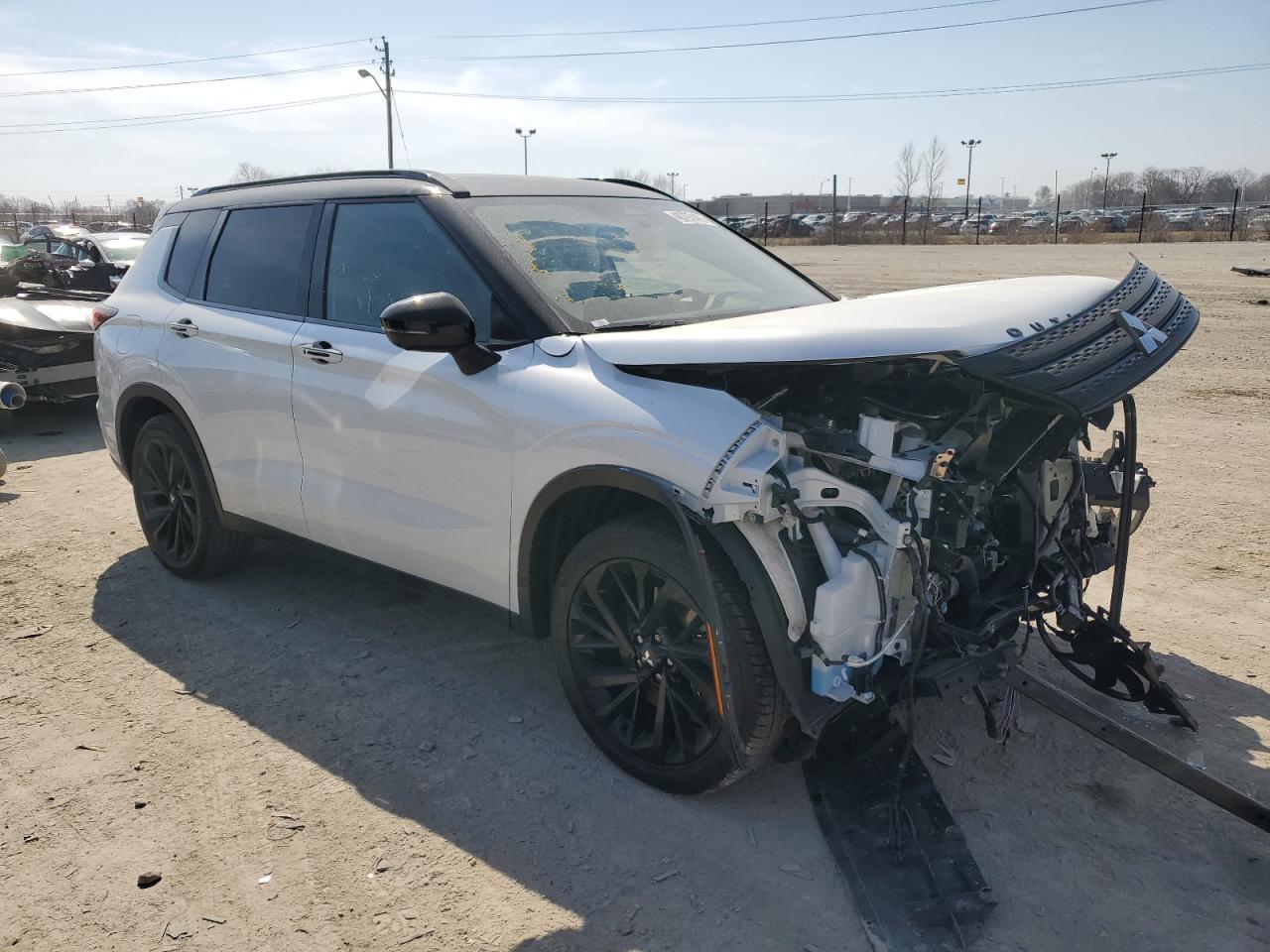 2024 Mitsubishi Outlander Sel - Image 4