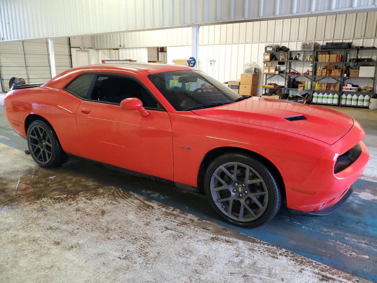 2018 Dodge Challenger - Фото 4