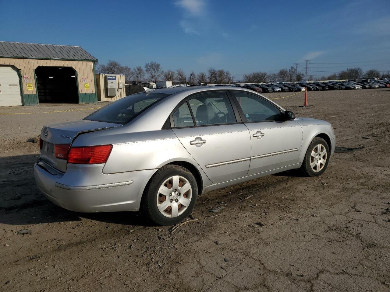2009 Hyundai Sonata Gls - Image 3