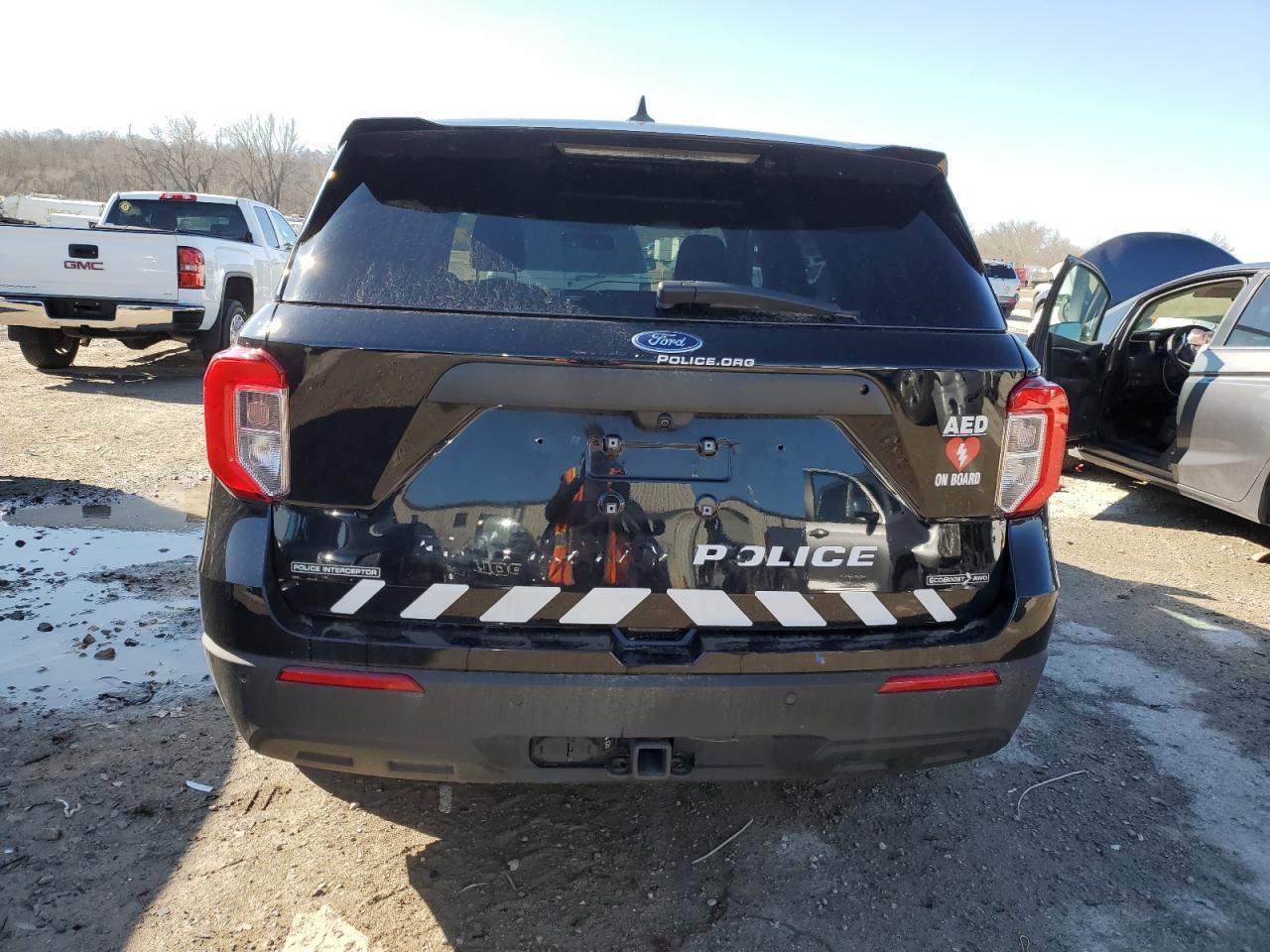 2022 Ford Explorer Police Interceptor - Image 6