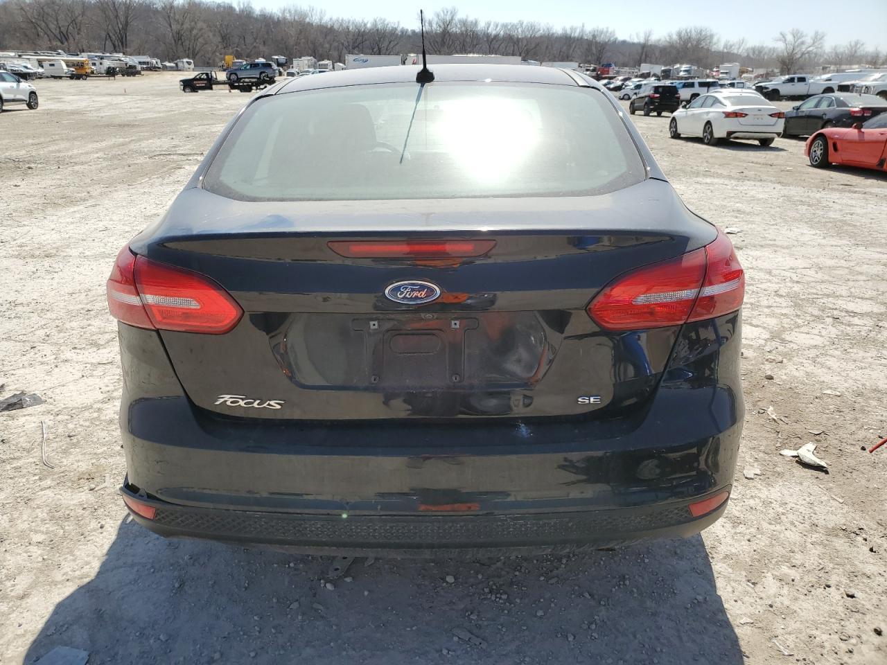 2017 Ford Focus Se - Фото 6