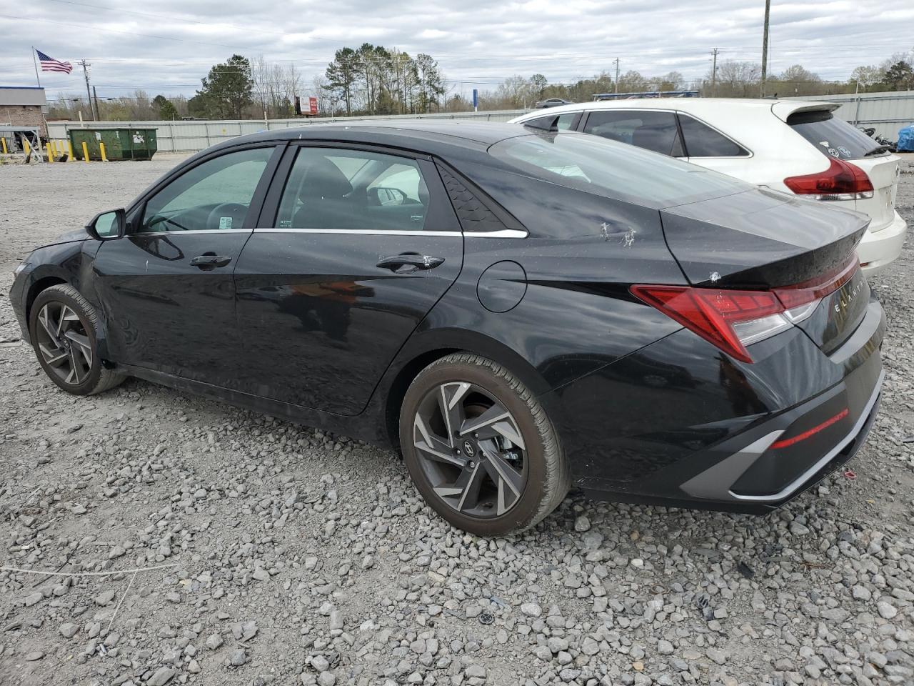 2024 Hyundai Elantra Sel - Image 2