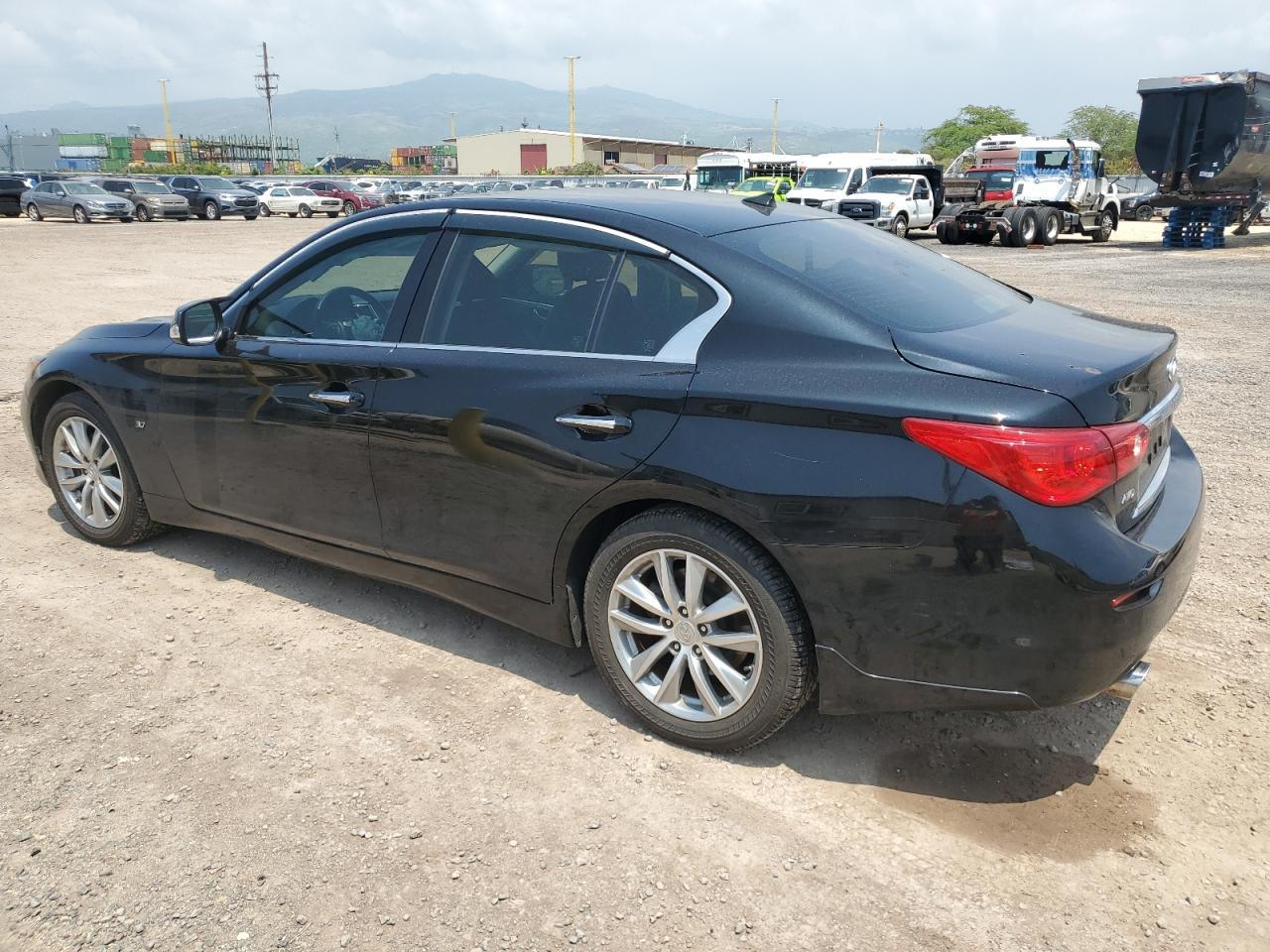 2015 Infiniti Q50 Base - Image 2