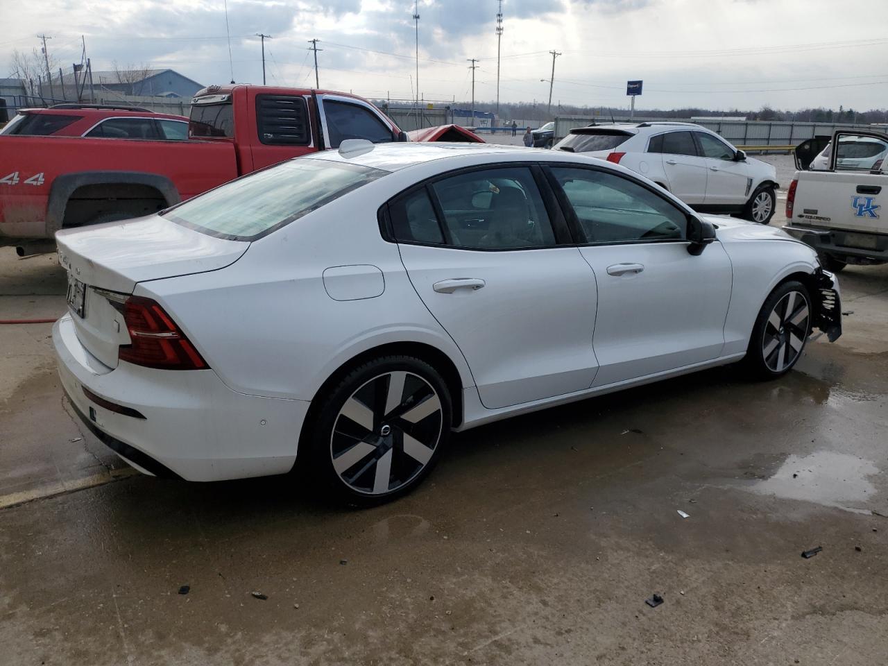 2024 Volvo S60 Plus - Image 3