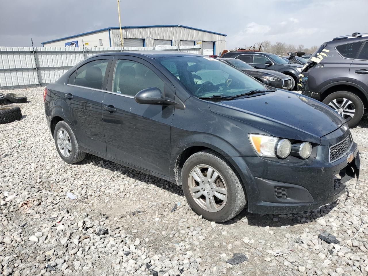 2015 Chevrolet Sonic Lt - Фото 4