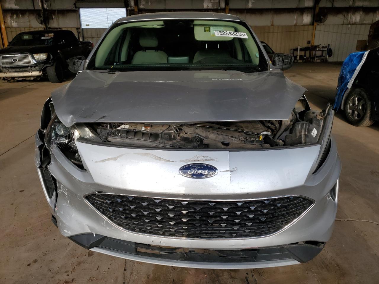 2020 Ford Escape Se - Фото 5