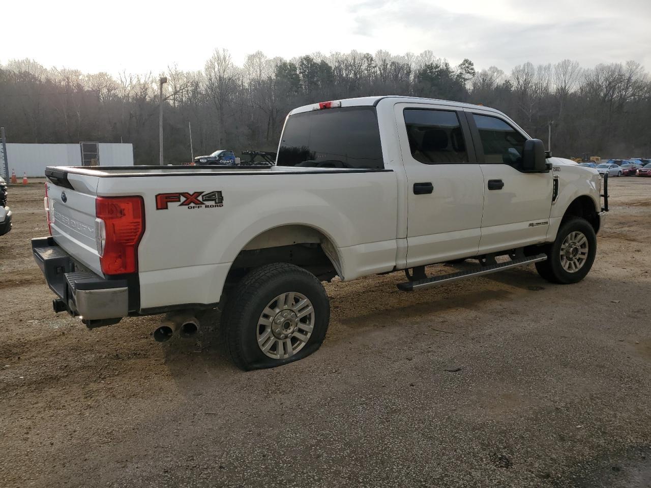 2017 Ford F250 Super Duty - Фото 3