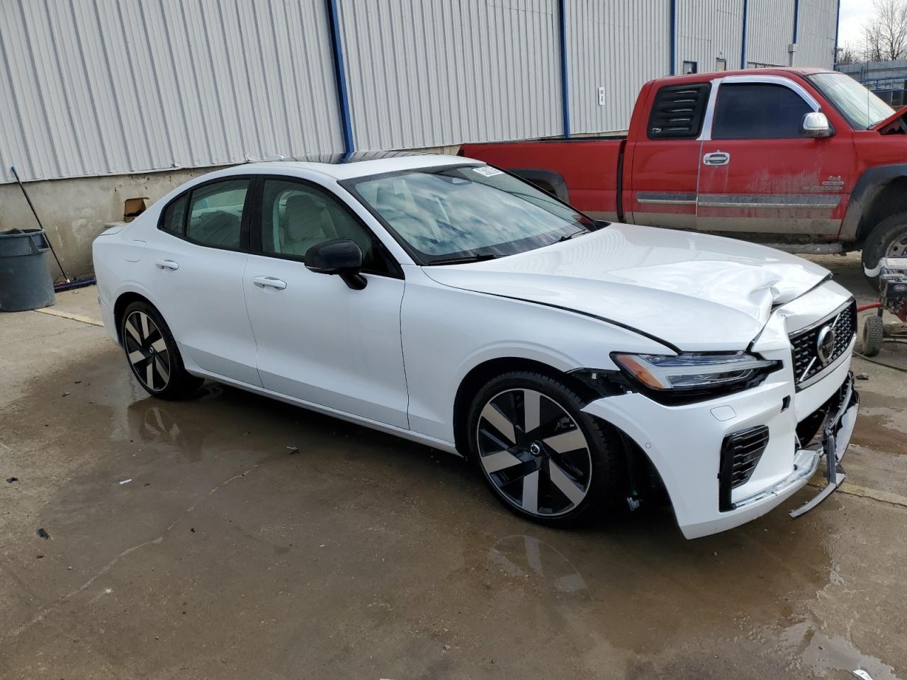 2024 Volvo S60 Plus - Image 4