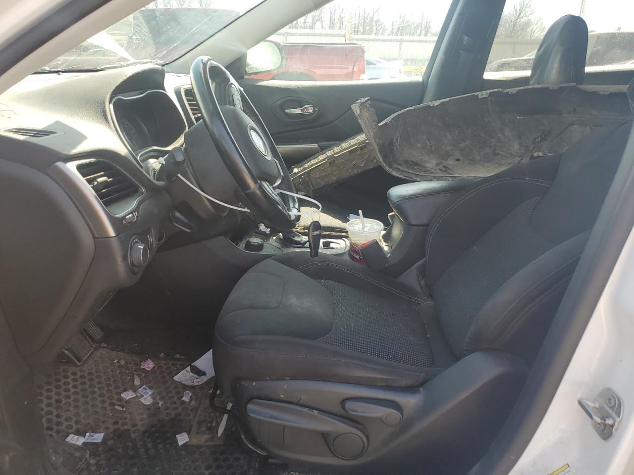 2020 Jeep Cherokee Latitude - Фото 7