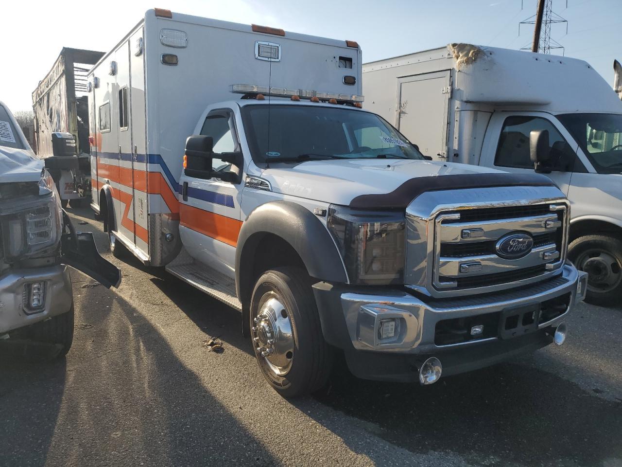 2015 Ford F450 Super Duty - Фото 4