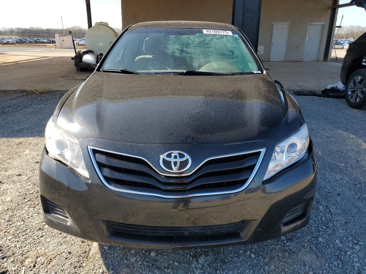2011 Toyota Camry Base - Фото 5