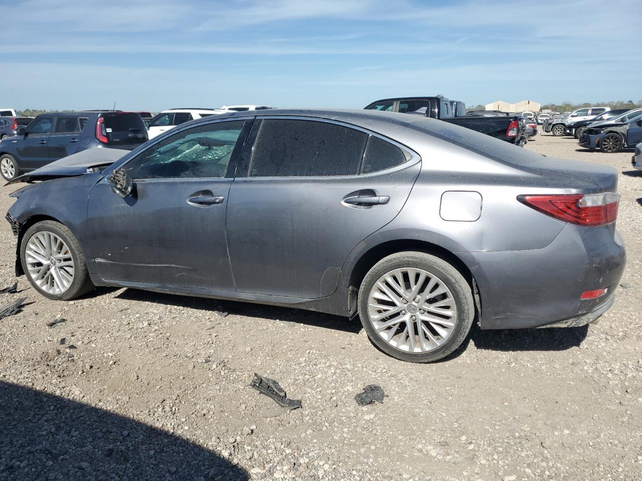 2014 Lexus Es 350 - Image 2