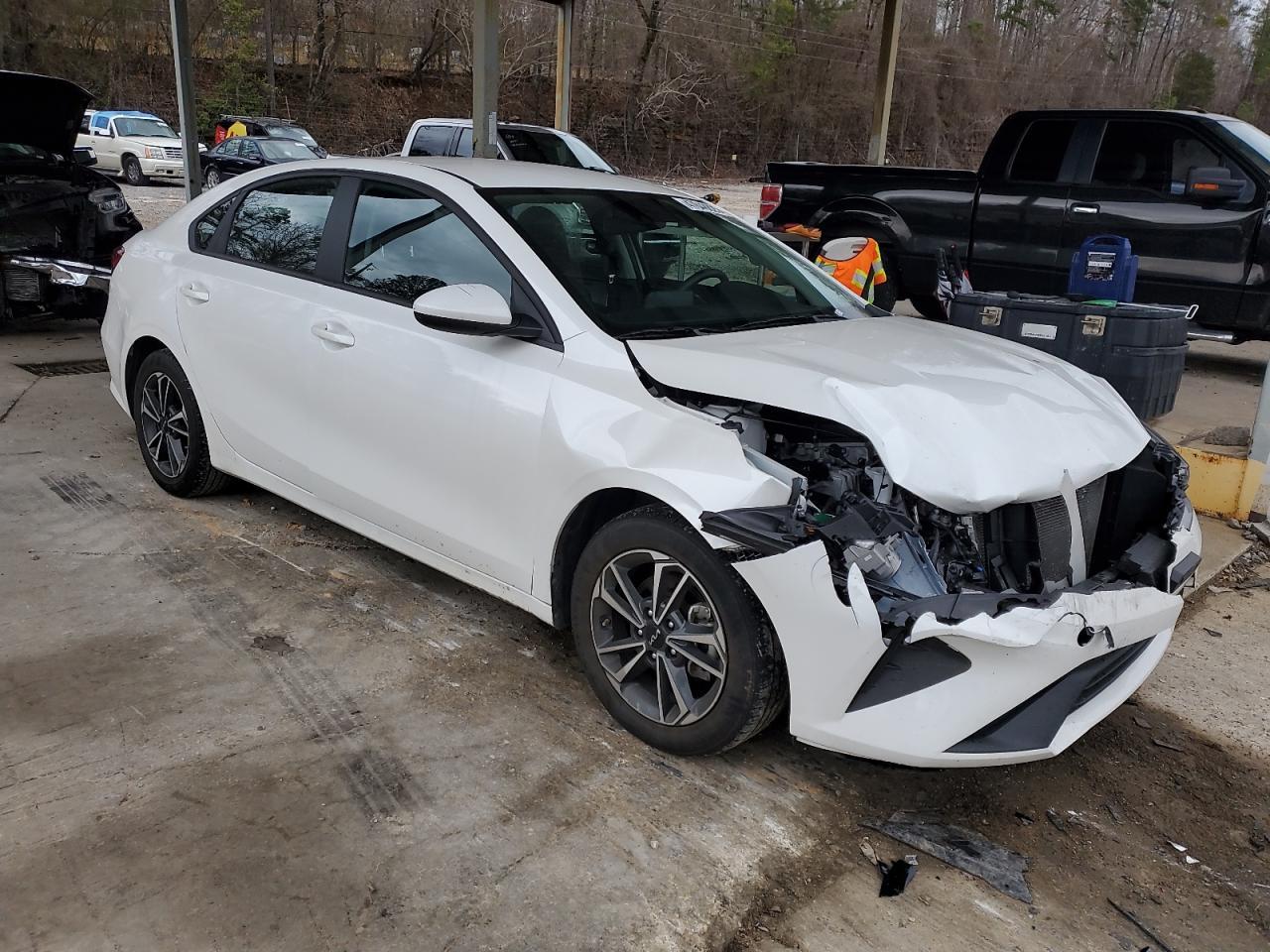 2023 Kia Forte Lx - Image 4