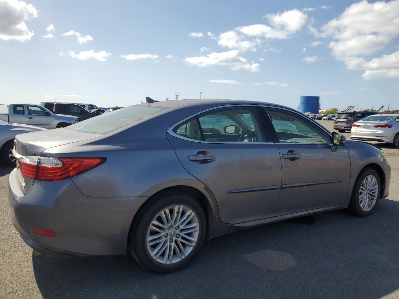 2013 Lexus Es 350 - Image 3