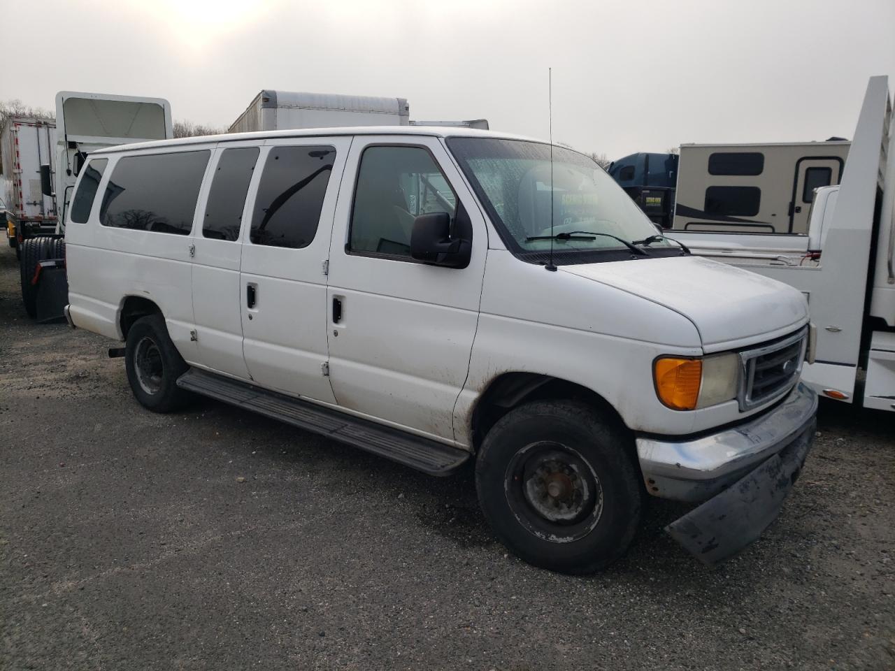 2007 Ford Econoline E350 Super Duty Wagon - Фото 4