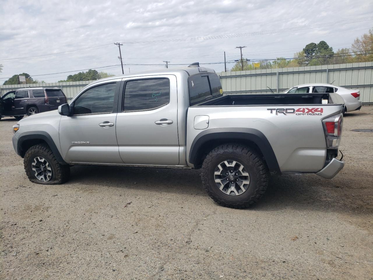 2023 Toyota Tacoma Double Cab - Фото 2