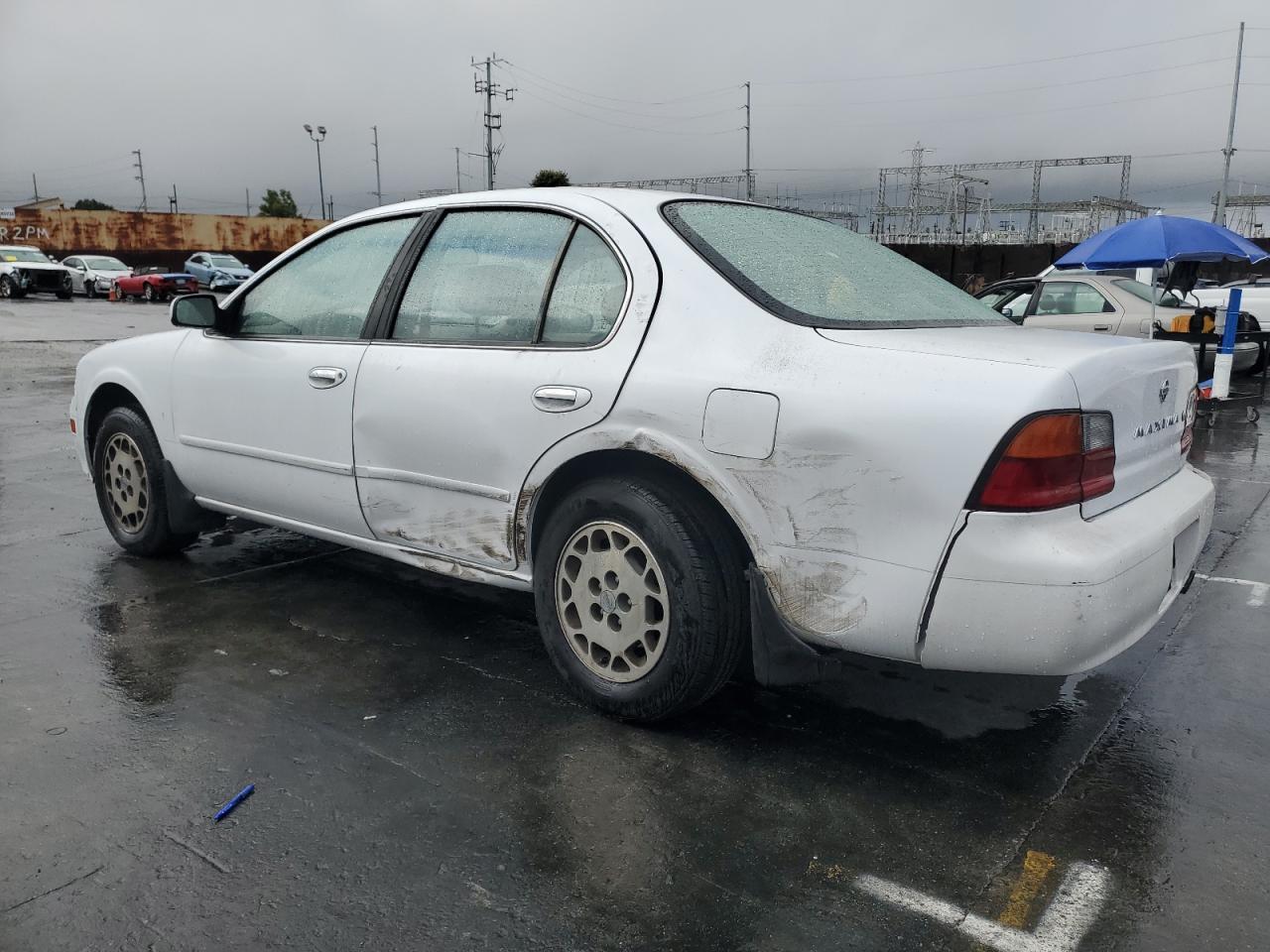 1995 Nissan Maxima Gle - Image 2