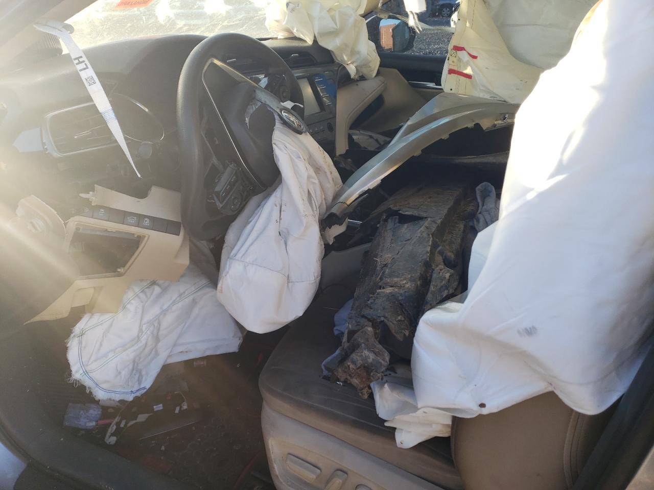 2019 Toyota Camry L - Image 7