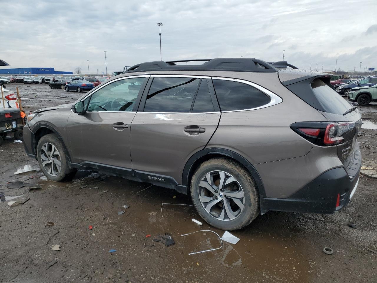2022 Subaru Outback Limited - Фото 2