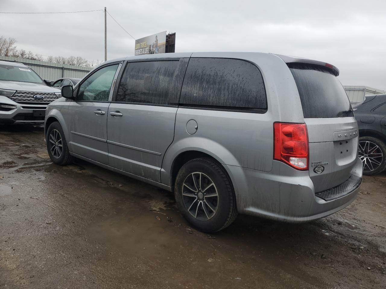 2015 Dodge Grand Caravan Se - Image 2