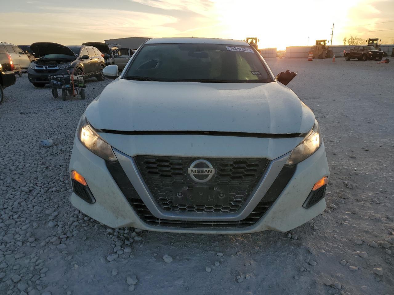 2020 Nissan Altima S - Фото 5