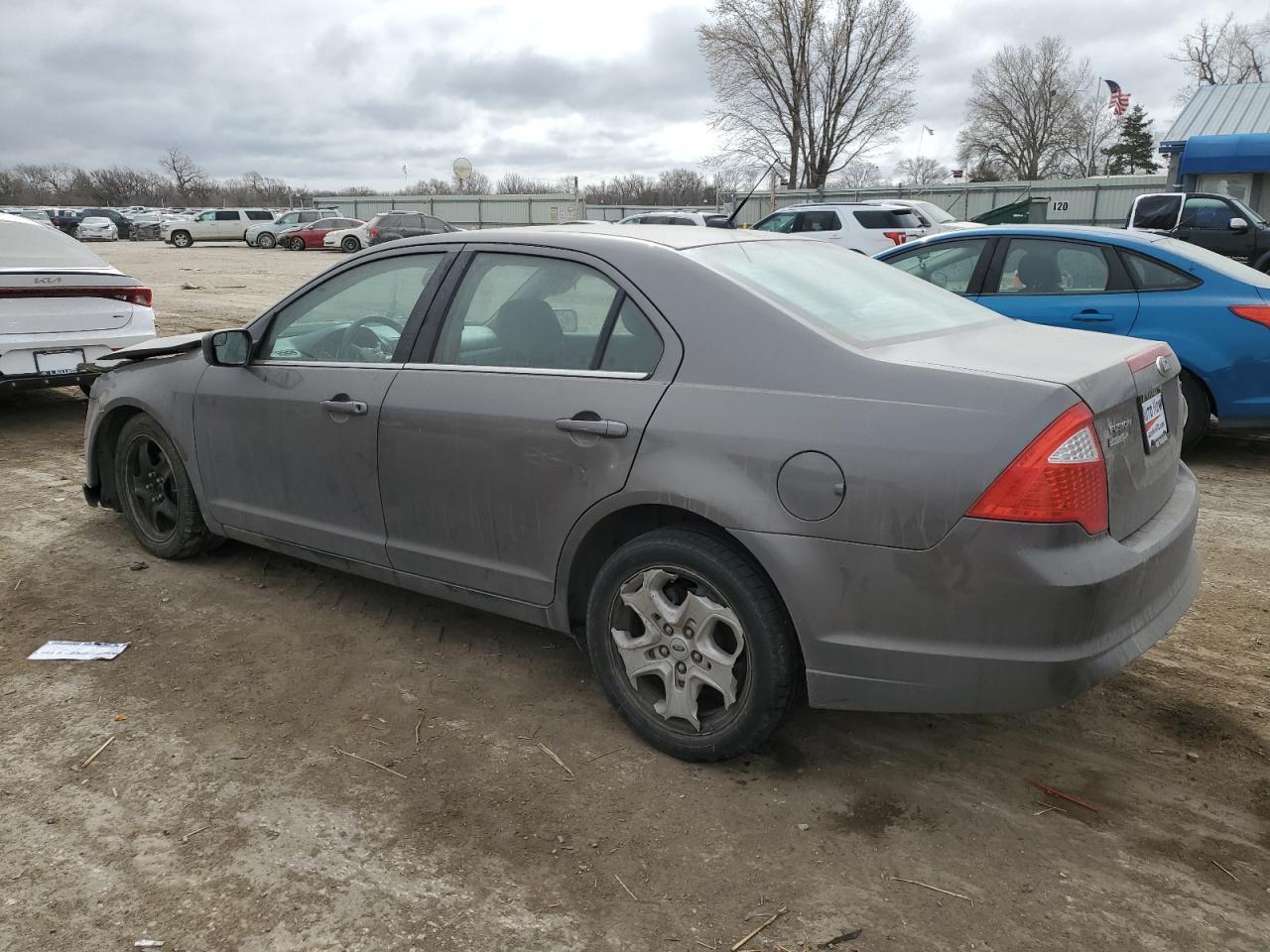 2011 Ford Fusion Se - Фото 2