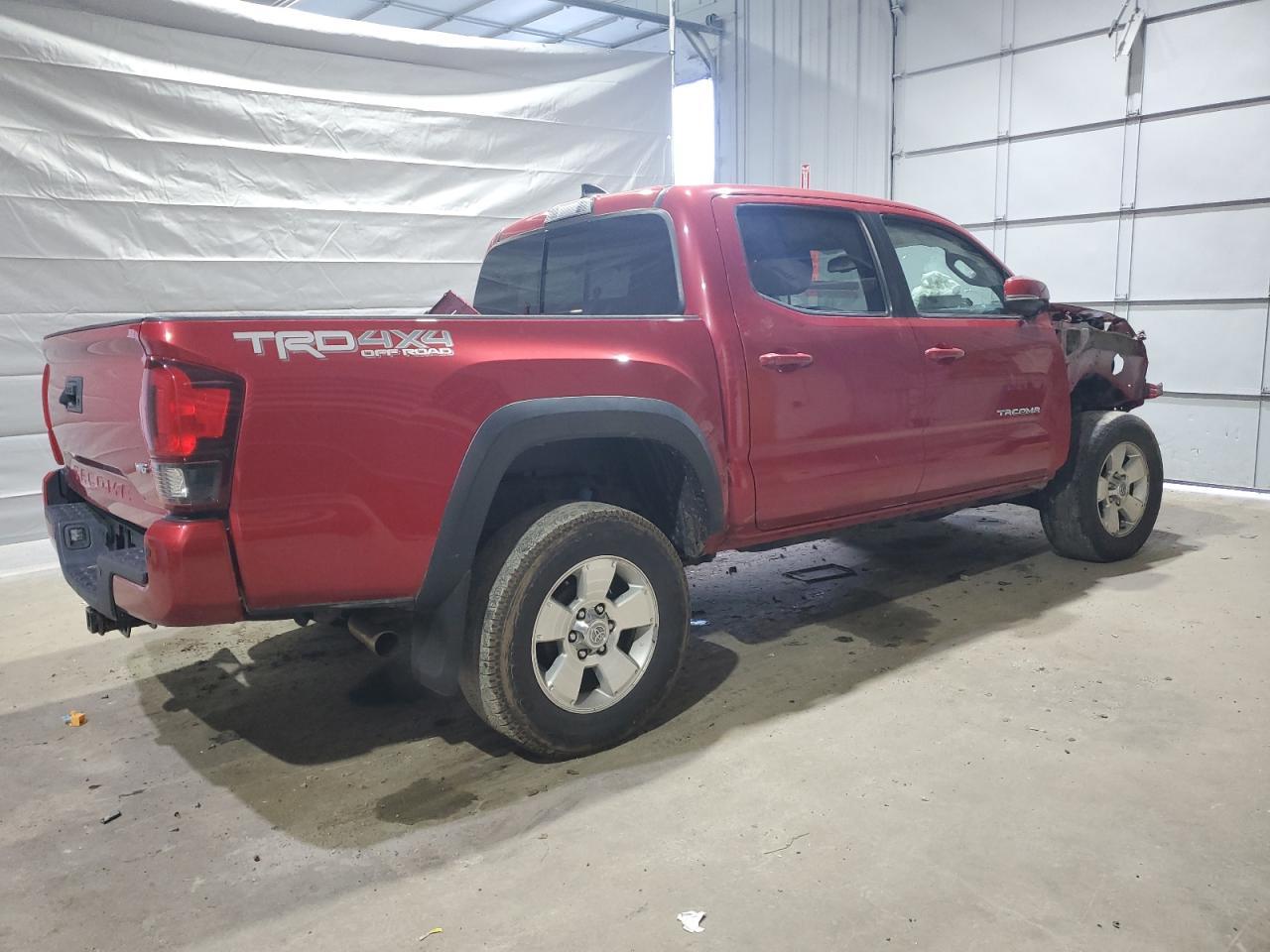 2018 Toyota Tacoma Double Cab - Image 3